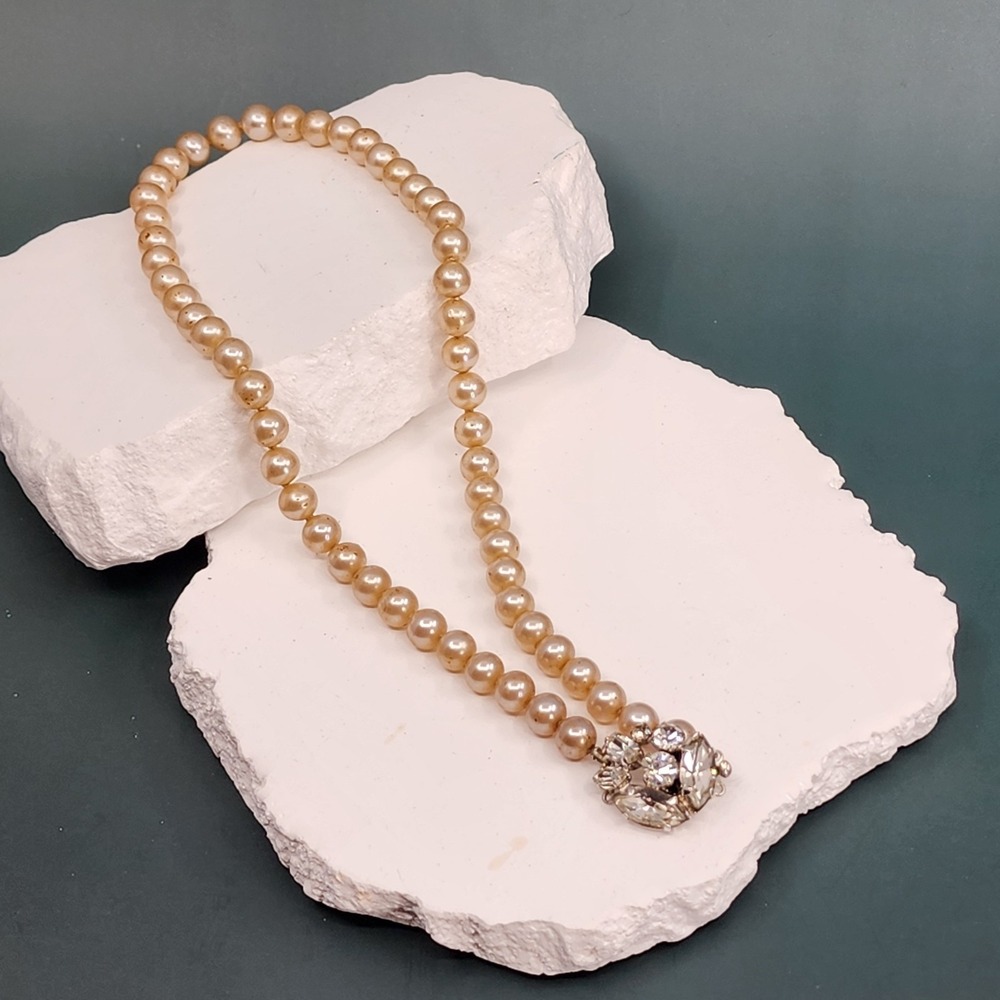Champagne Faux Pearl Rhinestone Clasp Necklace Silver Tone Vintage Glam Jewelry
